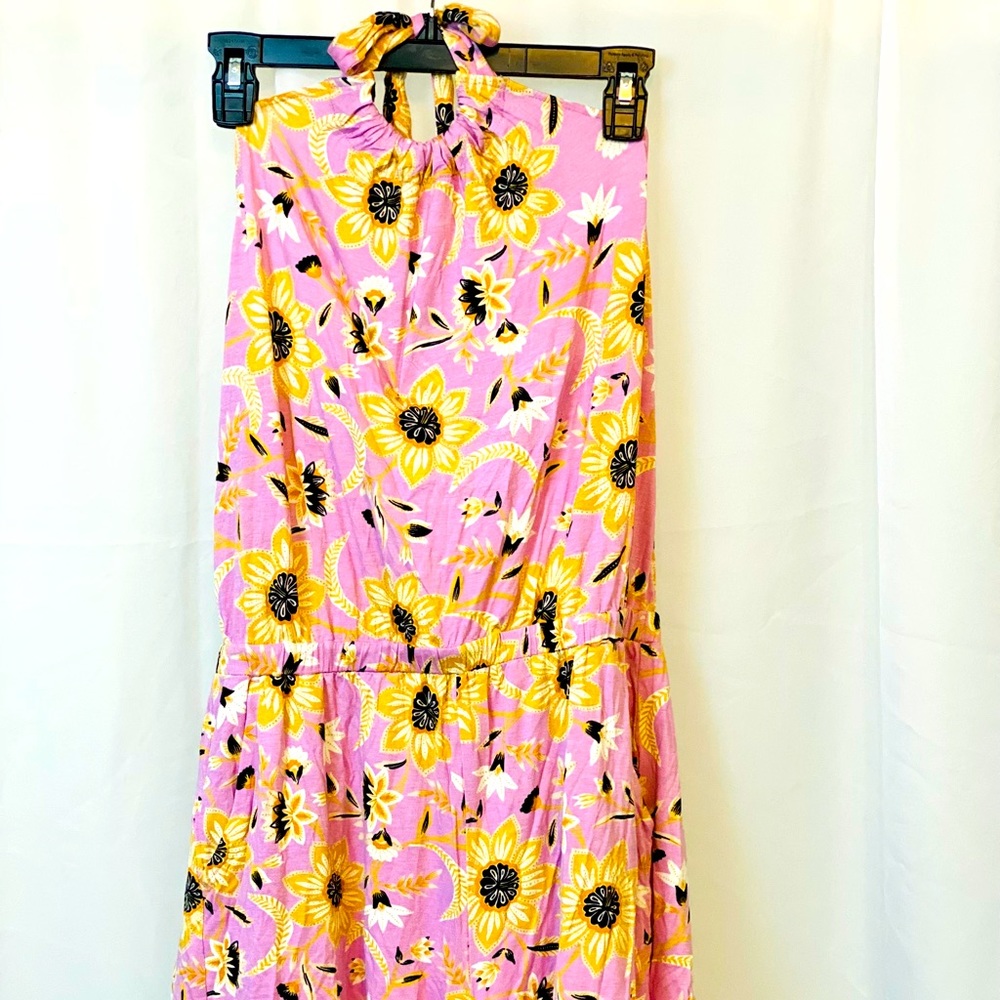 BRAND NEW LOFT ROMPER WITH TIE AROUND NECK.
